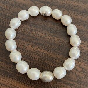 B2894 Silpada Sterling Silver Shine On Stretch Bracelet